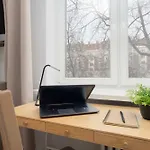 Stylish & Comfortable In Center By Renters *